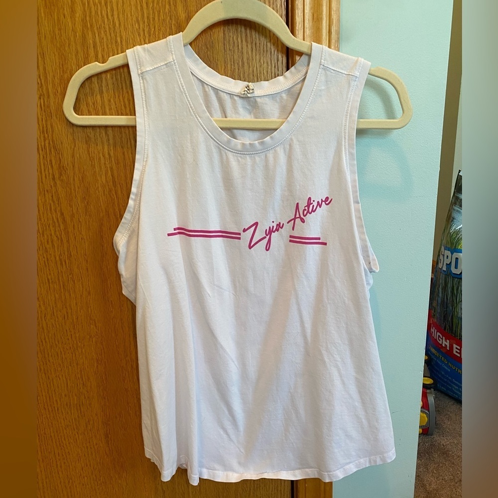 ZYIA white south beach tank top good condition XL